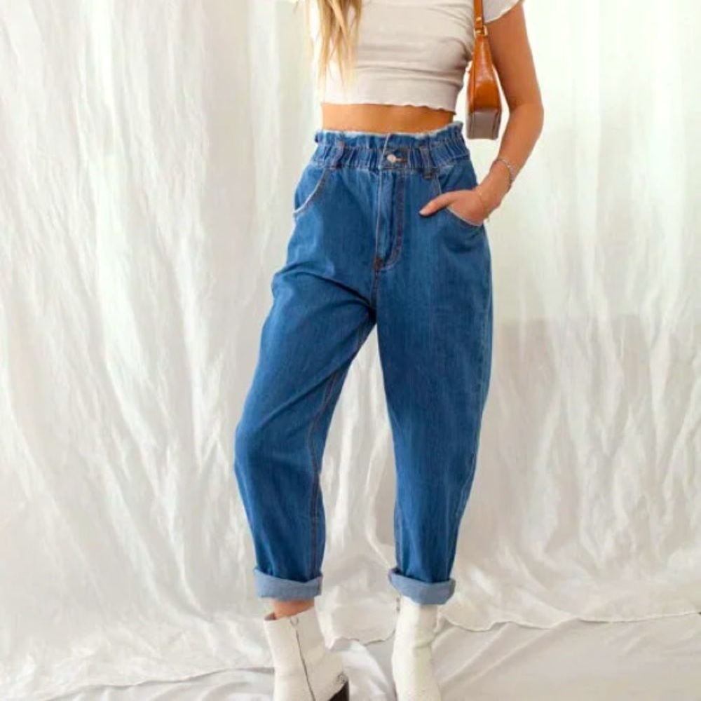 ✨Tia Medium Wash Denim Jeans✨